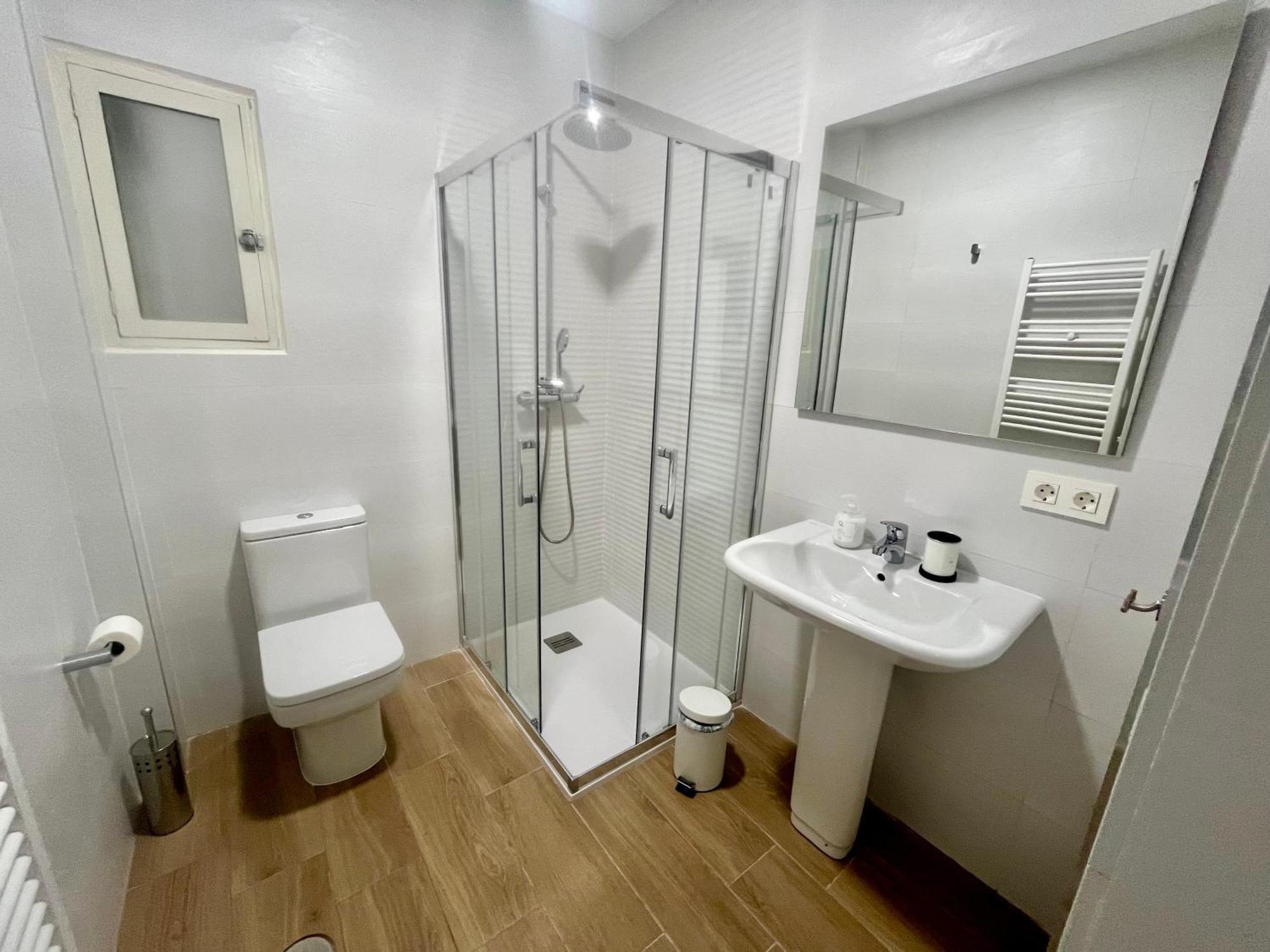 Апартаменти Espacios Blanco Santiago - Con Parking. Вальядолід Екстер'єр фото