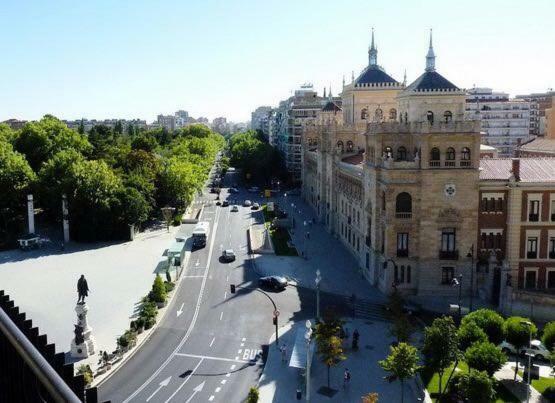 Апартаменти Espacios Blanco Santiago - Con Parking. Вальядолід Екстер'єр фото
