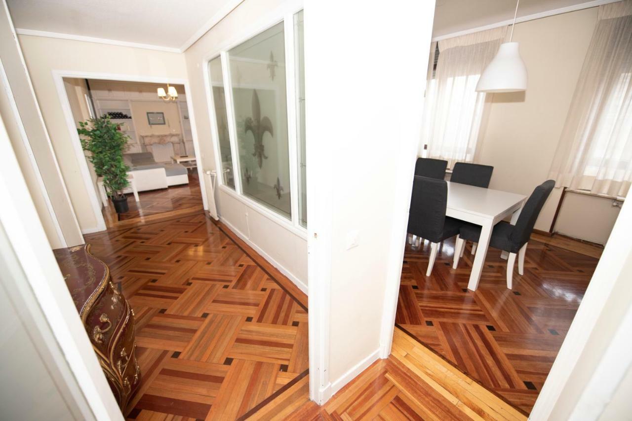 Апартаменти Espacios Blanco Santiago - Con Parking. Вальядолід Екстер'єр фото